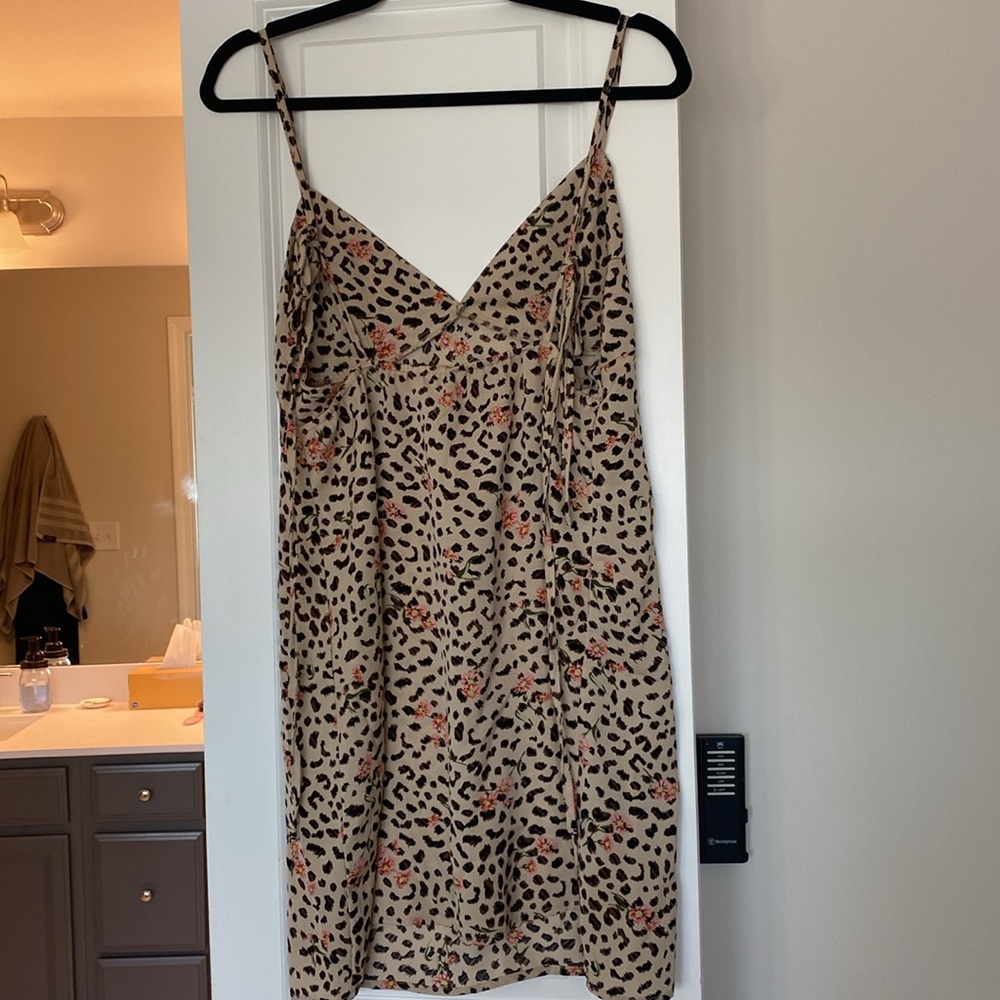 NWOT tie back slip dress - Picture 4 of 5